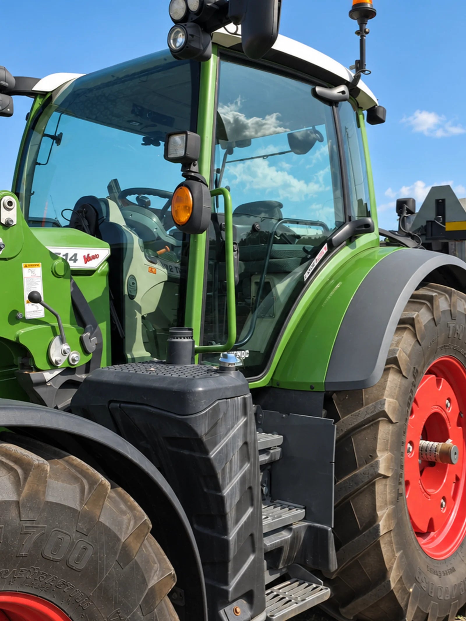 Les Équipements Daigle, préparation et inspection d'une machine usagée, tracteur Case IH usagé