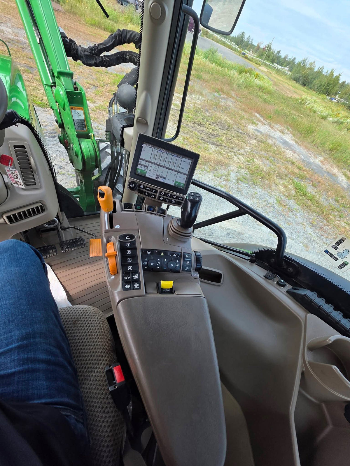 2017 John Deere 6110R Tractor