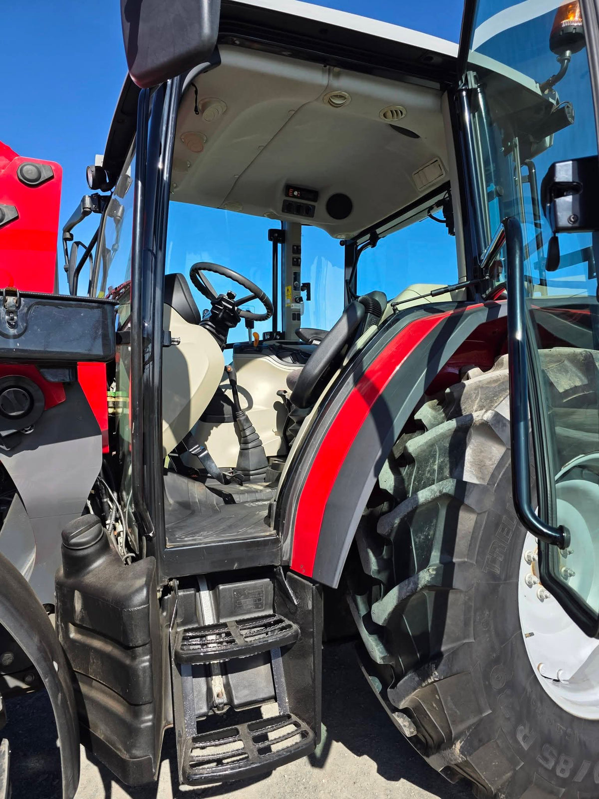 Tracteur Massey Ferguson 4709 2019