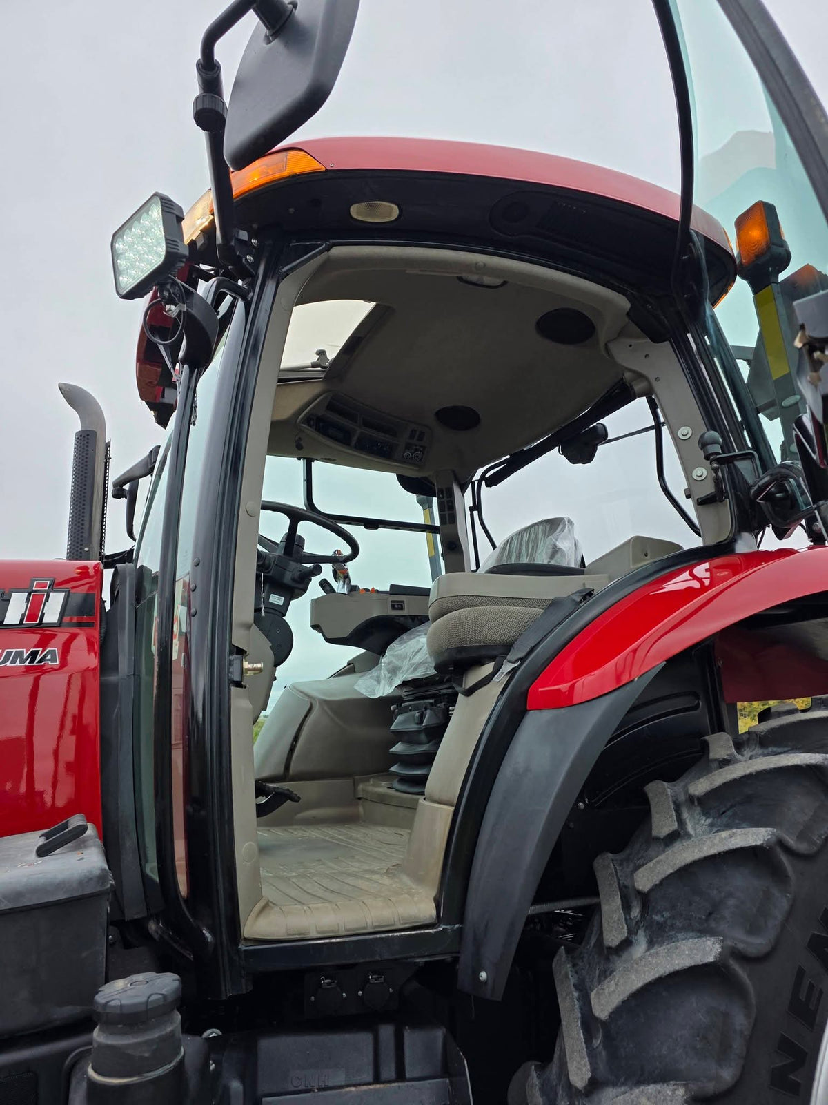 Case IH Puma 145 tractor