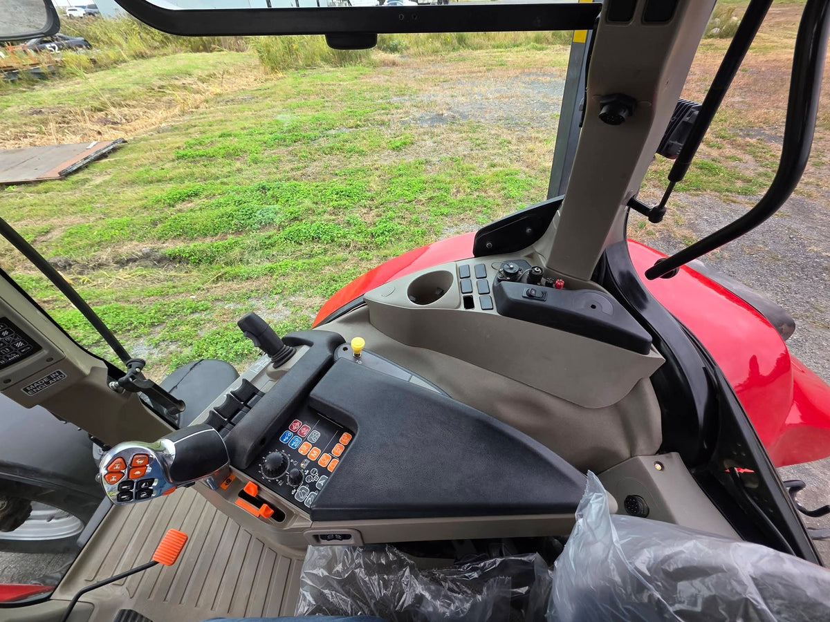 Case IH Puma 145 tractor