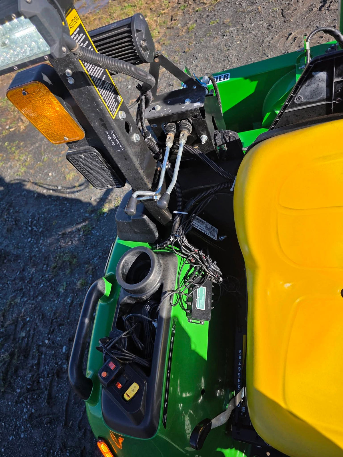 Tracteur John Deere 3025e