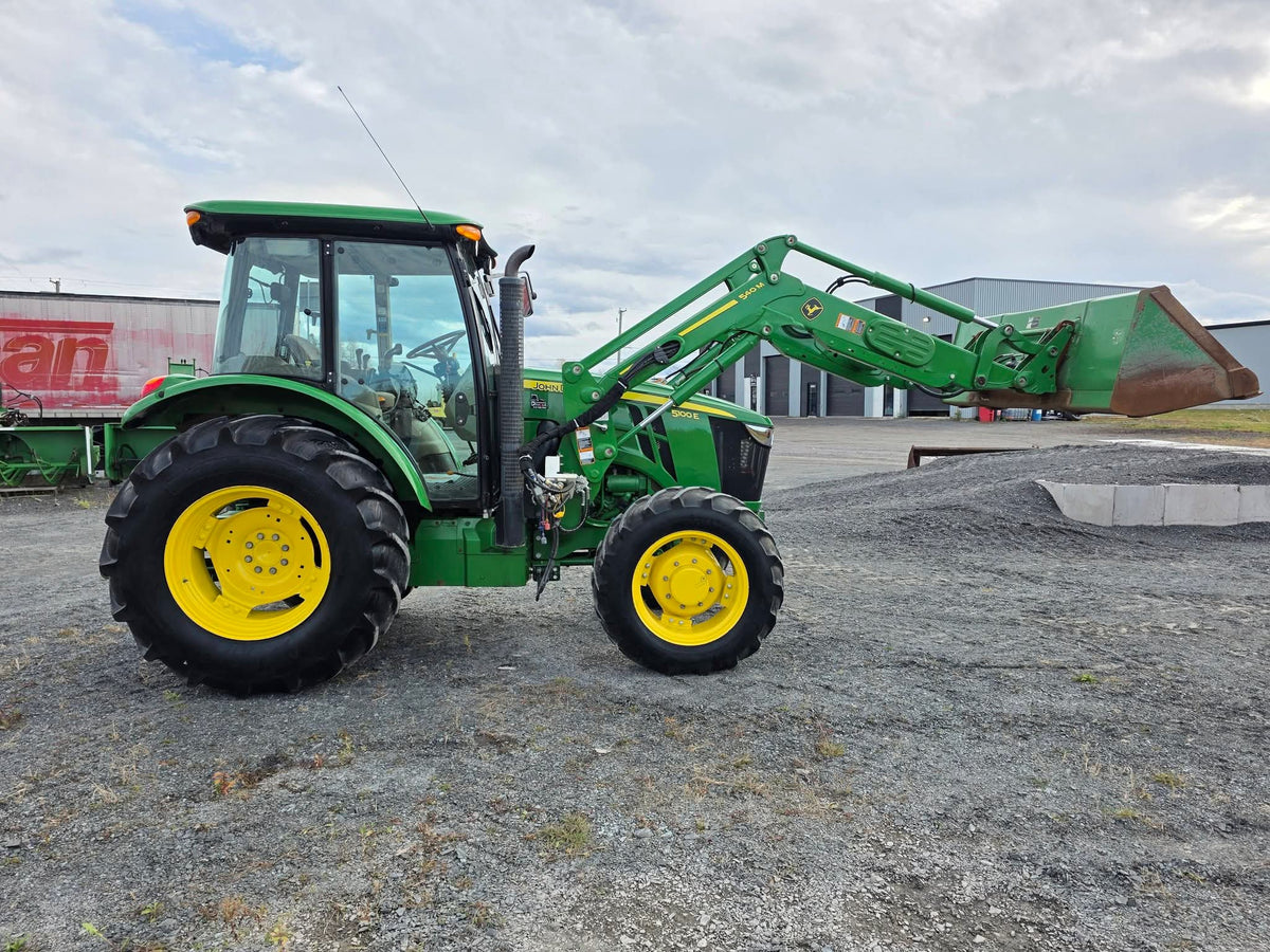Tracteur John Deere 5100e
