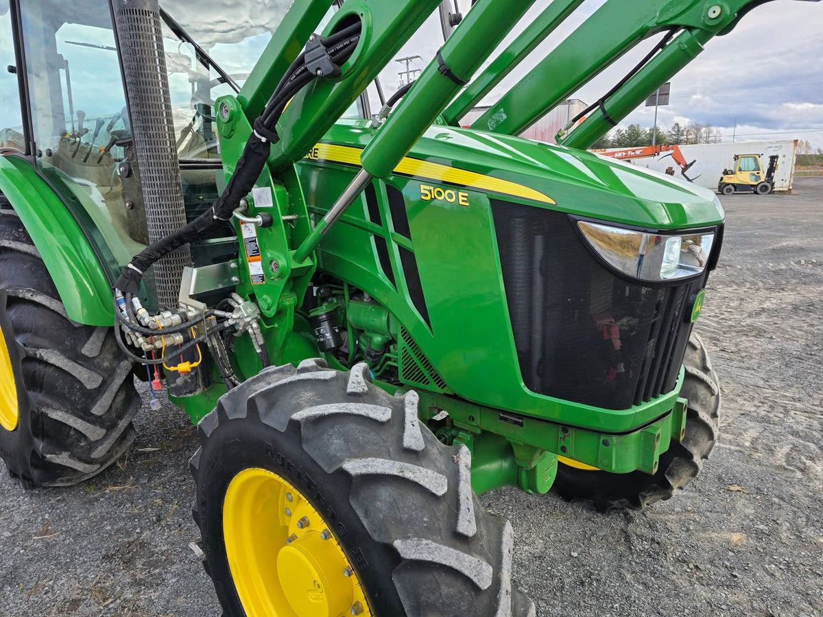 Tracteur John Deere 5100e