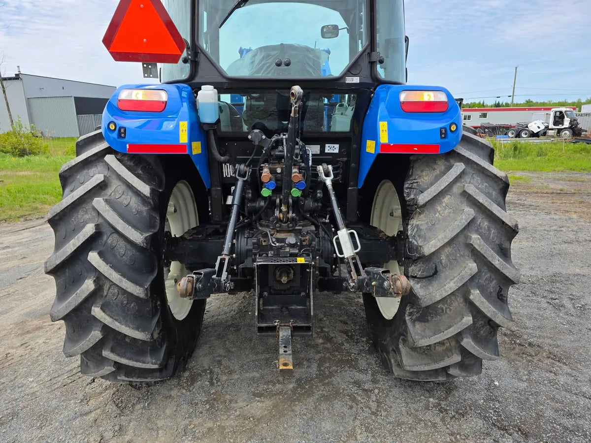 2022 New Holland T5.120 Tractor – Rear hydraulics