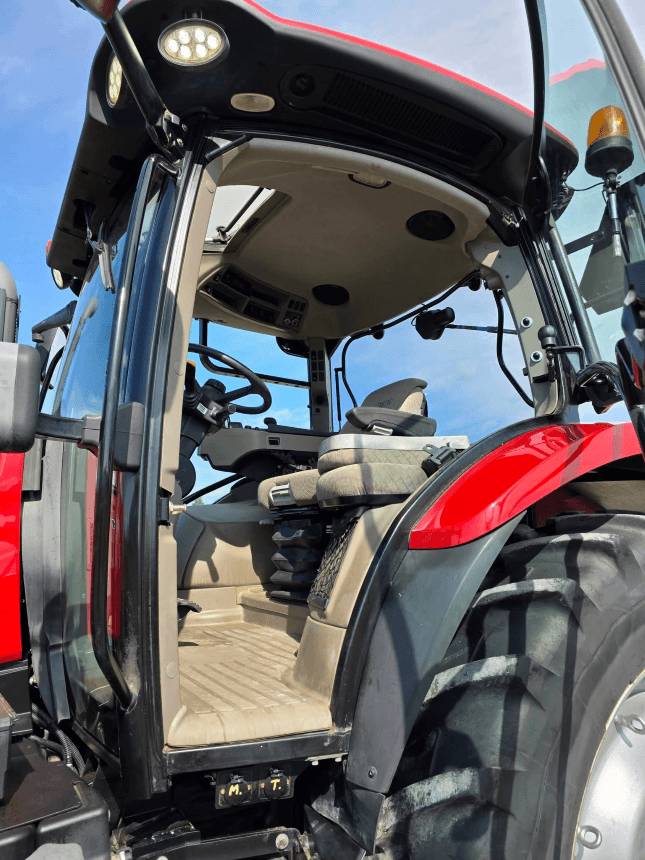 2016 Case IH Maxxum 125 Tractor