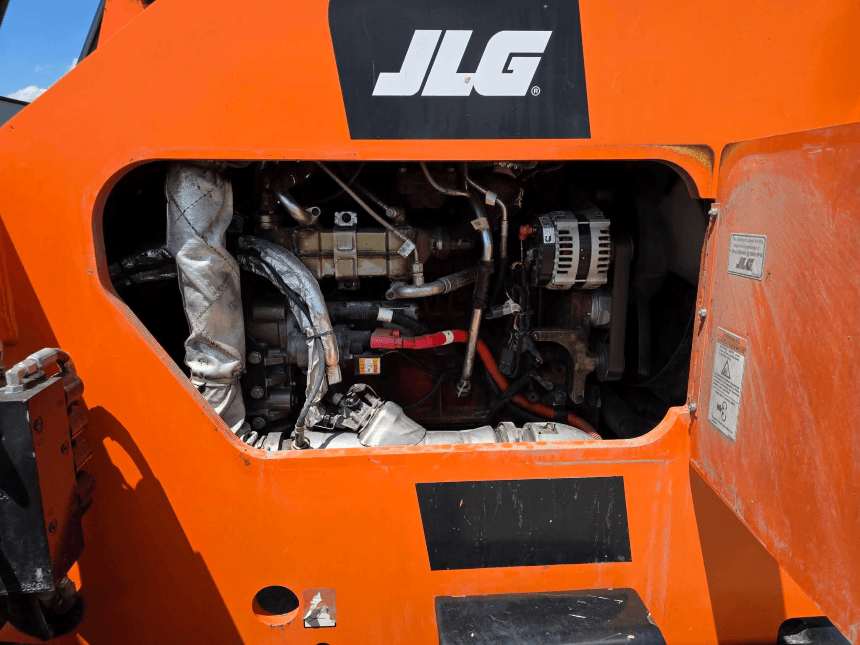 2022 SkyTrak 8042 Telehandler – Engine