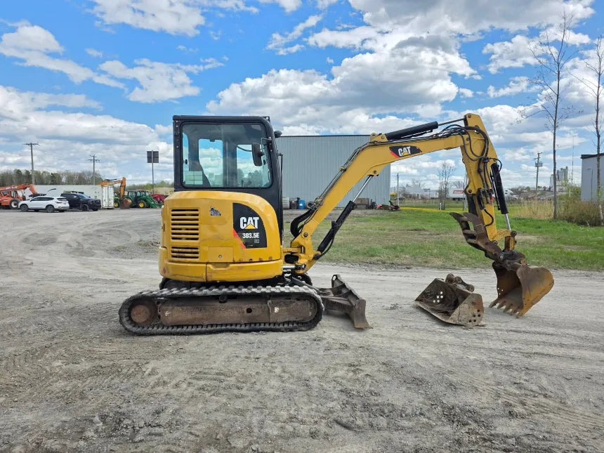 Excavatrice Caterpillar 303.5E CR 2012 – Compacte avec buckets