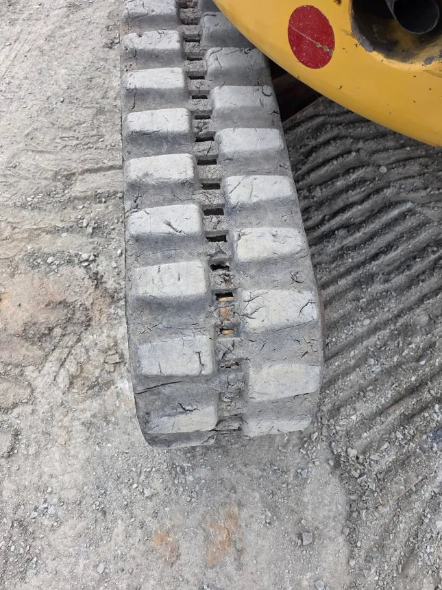 Excavatrice Caterpillar 303.5E CR 2012 – Chenille droite
