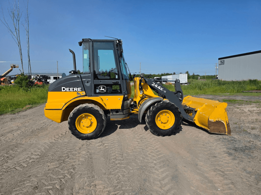 2018 John Deere 244K-II Wheel Loader – Right side