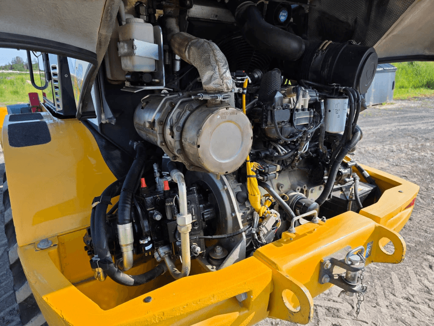 2018 John Deere 244K-II Wheel Loader – Engine, hood open
