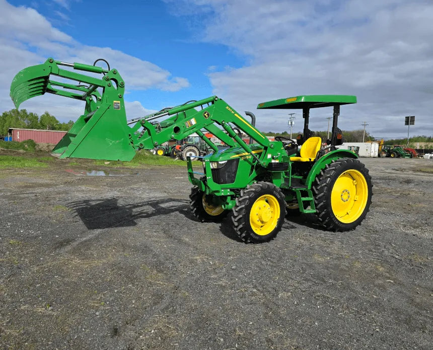 2022 John Deere 5075E Tractor – Photo 2