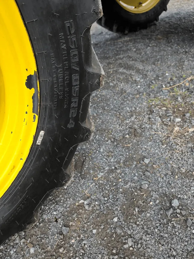 2022 John Deere 5075E Tractor – Front tire 3
