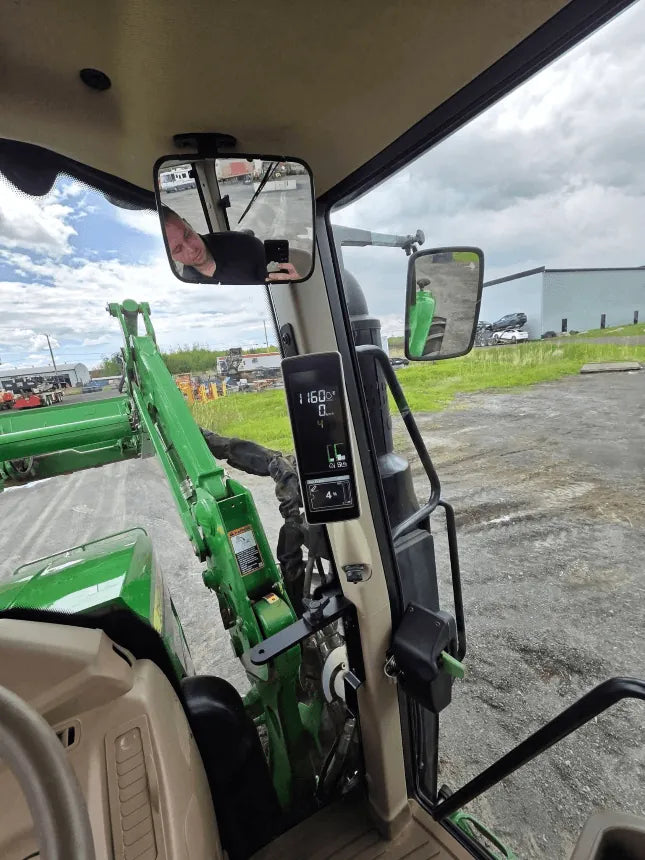 2020 John Deere 6110M Tractor – Control display