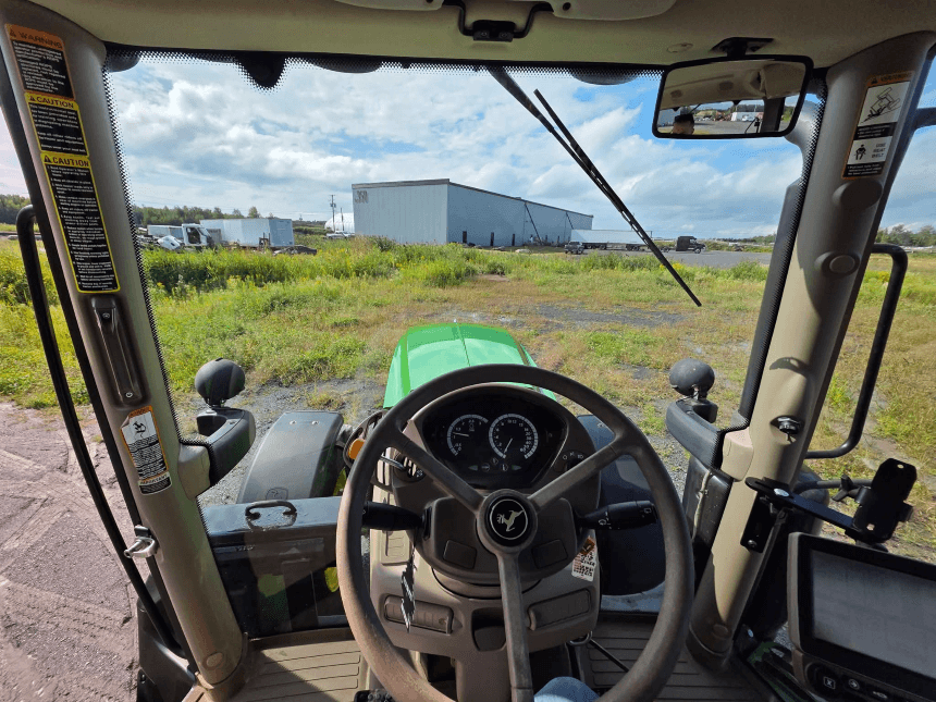2016 John Deere 6145R Tractor – Operator station