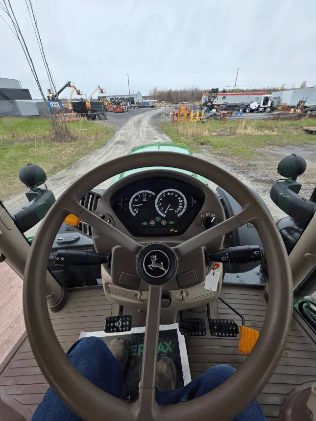 2020 John Deere 6155R Tractor – Operator station