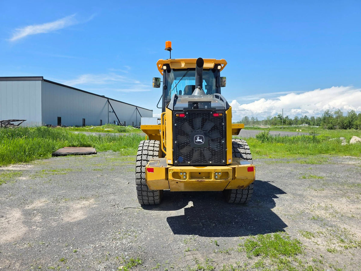 2021 John Deere 524P Wheel Loader – Rear