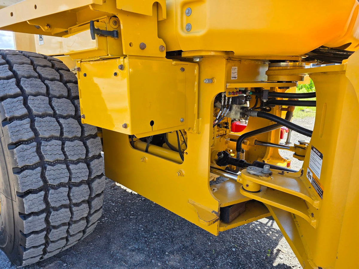 2021 John Deere 524P Wheel Loader – Frame