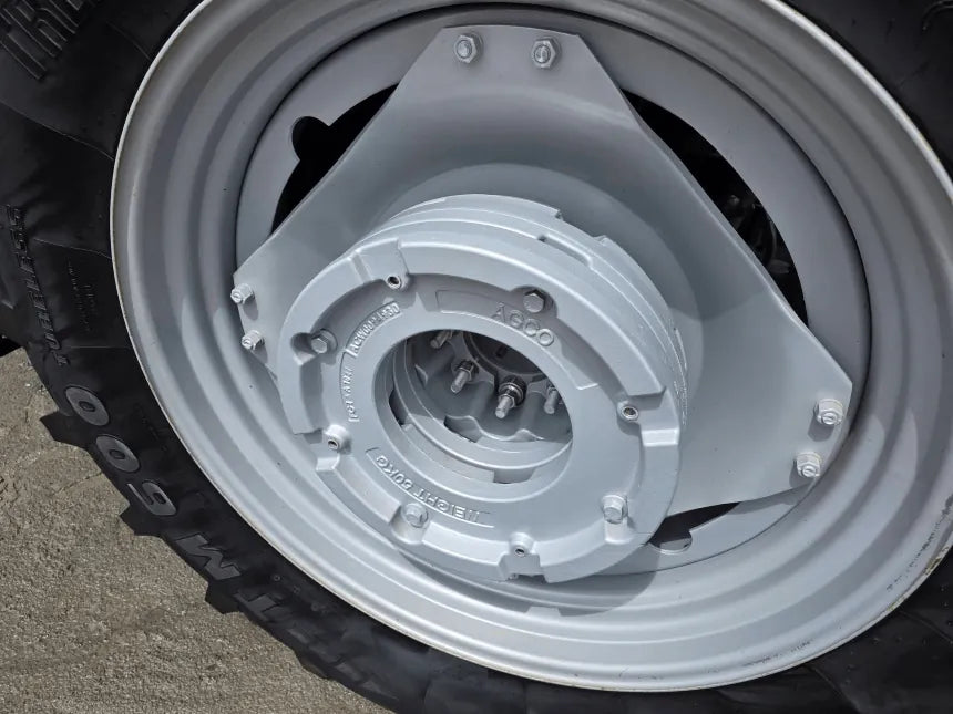 2022 Massey Ferguson 5711 Tractor – Wheel