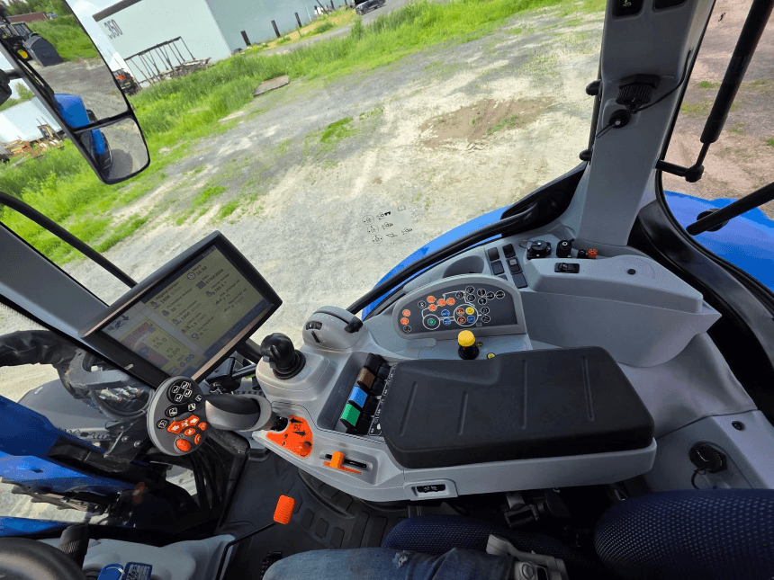 2022 New Holland T6.145 Tractor – Controls