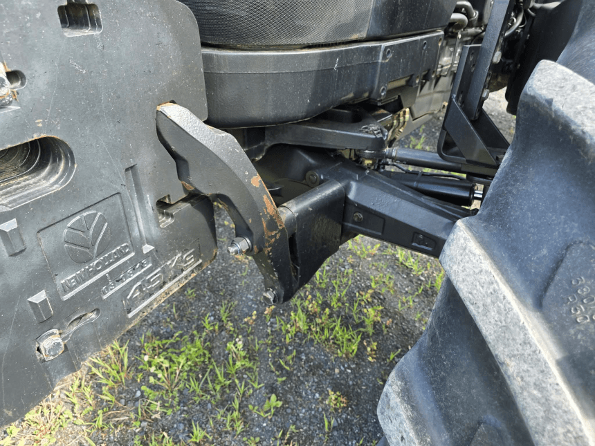 Tracteur New Holland TM175 2006 - Avant du tracteur