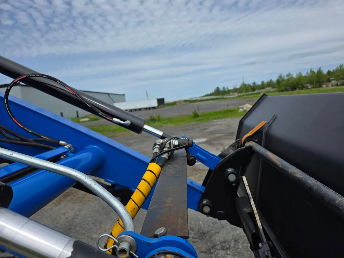 2022 New Holland T5.120 Tractor – Loader hydraulics
