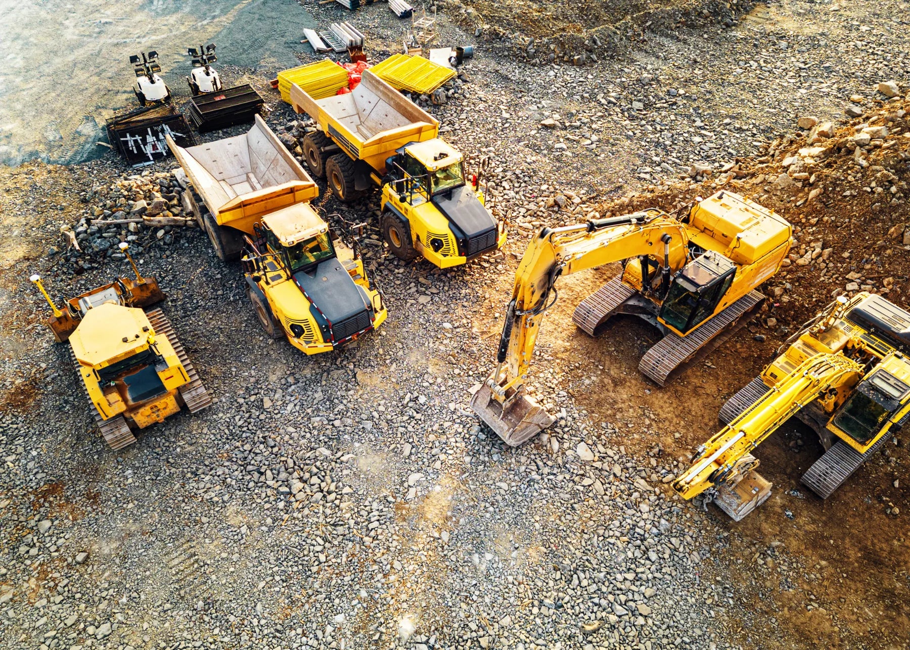 The Équipements Daigle team, specialists in used construction machinery, used bulldozer