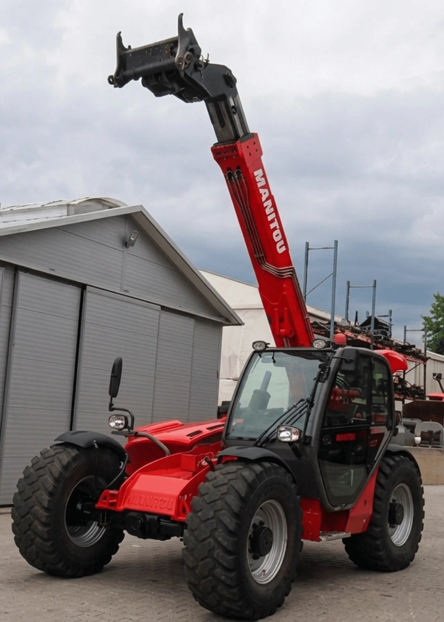 Machine de construction usagée préparée par les Équipements Daigle, chargeur télescopique
