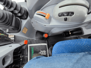 Commandes latérales et leviers de transmission du tracteur New Holland T5.95 2014