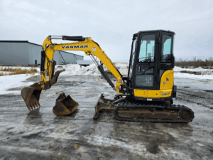 Excavatrice Yanmar VIO35-6A usagée vue latérale droite