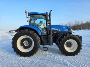 Tracteur New Holland T7.270 vue latérale droite