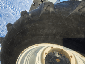 Pneus avant VF 600/60R30 New Holland T7.270