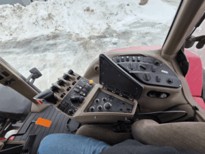 Console centrale avec leviers hydrauliques du tracteur Case IH MX210