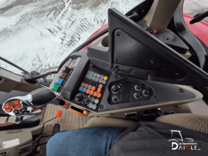 Case IH Maxxum 135 2020 armrest controls