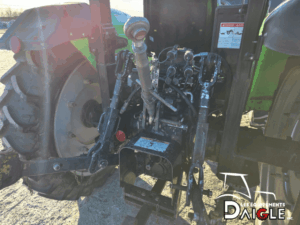 Rear hydraulic system of Deutz-Fahr Agrolux 320 tractor