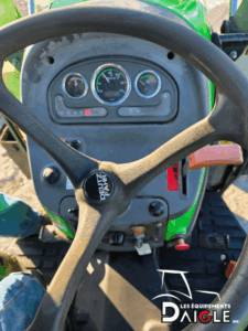Steering wheel and dashboard of Deutz-Fahr Agrolux 320 tractor