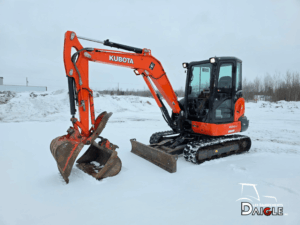 Kubota KX040-4 2017 vue avant avec accessoires