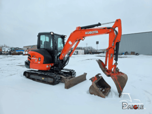 Kubota KX040-4 2017 vue côté droit avec godets