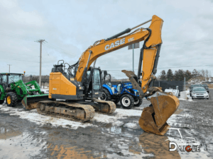 Excavatrice Case CX145D SR 2019 vue latérale avec cabine et chenilles