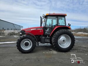 Tracteur Case IH MXM120 vue latérale complète
