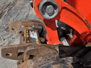 Attache rapide hydraulique sur Kubota KX057-4 2021.