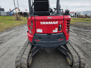 Compartiment arrière de la mini excavatrice Yanmar ViO35