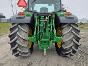 Rear hydraulic system of the John Deere 6155R tractor.
