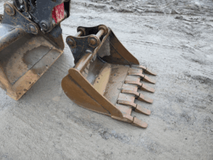 Tooth bucket for Yanmar ViO35 excavator