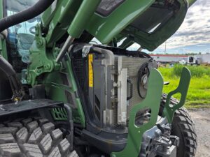 Radiateur et système de refroidissement d'un tracteur Fendt 512 Vario