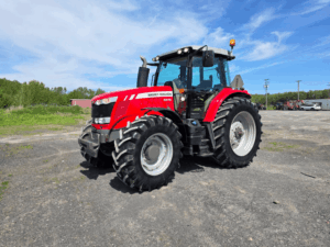 Tracteur Massey Ferguson 6616 2015 usagé à vendre chez Les Équipements Daigle vue avant gauche