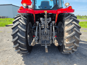 Massey Ferguson 6616 three-point hitch and hydraulic outlets