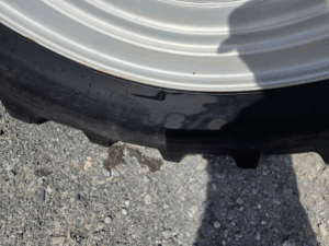 Pneu arrière 580 70R42 Massey Ferguson 6616