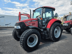 Used 2014 Case IH Farmall 105U tractor for sale at Les Équipements Daigle in Canada