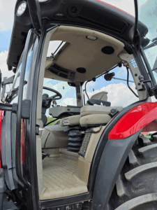 Cabine du tracteur Case IH Maxxum 115 2022